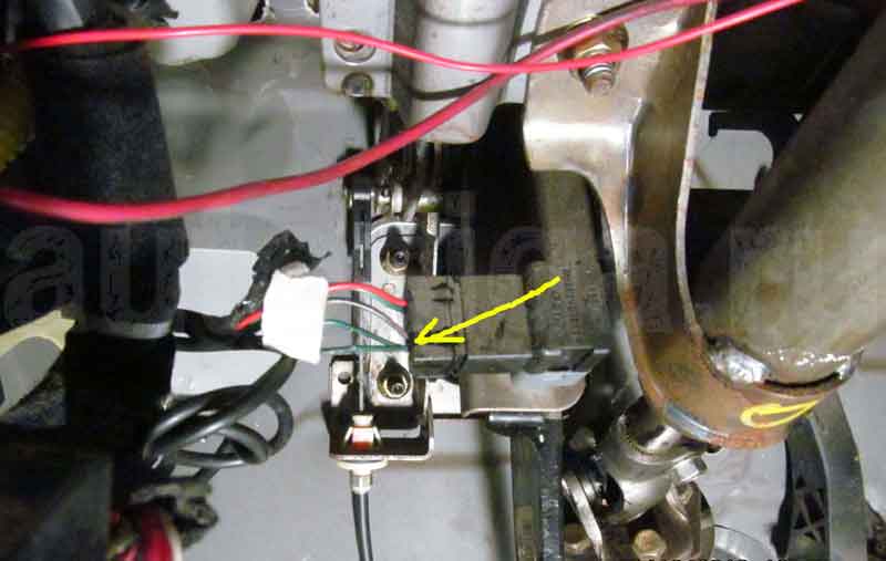 Разъём педали тормоза Подключение к стоп сигналам