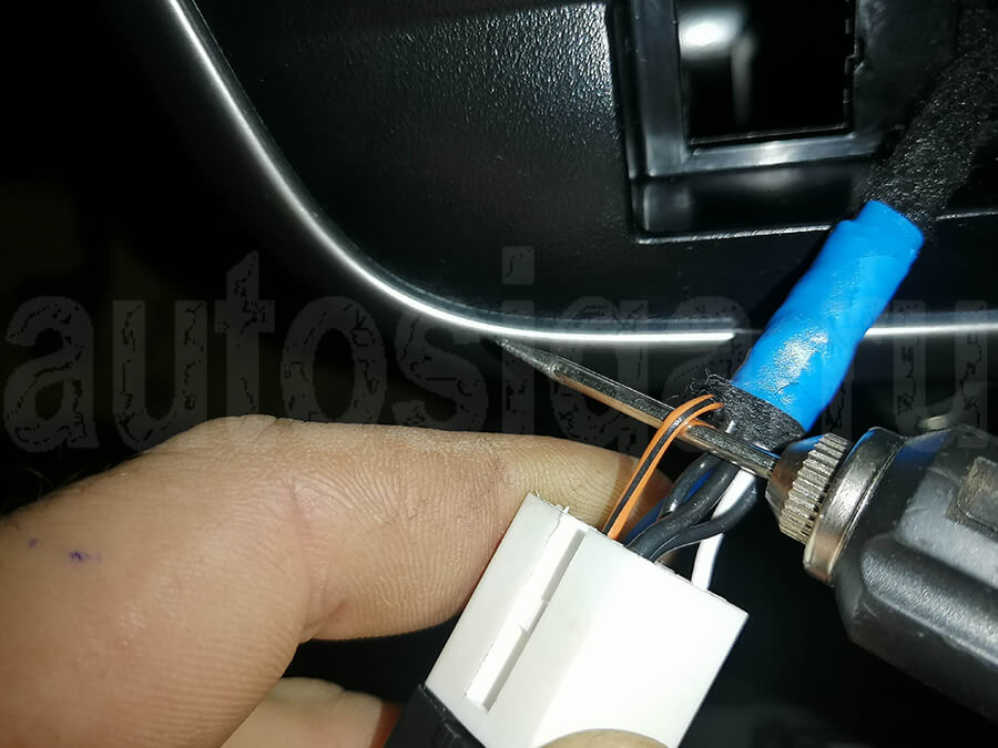 Обогрев лобового стекла на Лада Гранта 2020