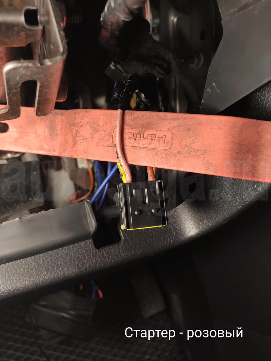 Подключение к стартеру на замке зажигания на Рено Логан 2017