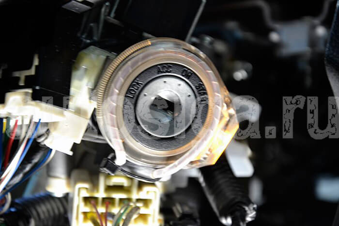 Установка сигнализации на Toyota RAV4 2012-2016