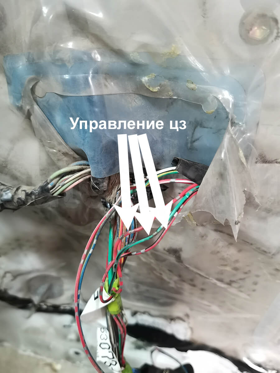 Подлключение к проводам центрального замка на Toyota Altezza 2003 Toyota Altezza 2003 – управление цз
