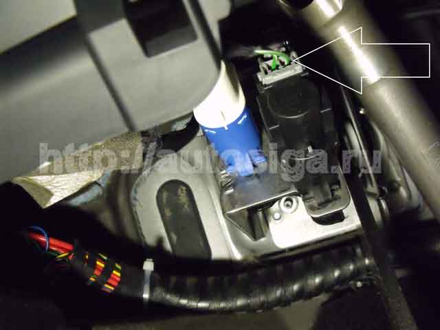 Установка автосигнализации на Ford Fusion 2007 Установка автосигнализации на Ford Fusion 2007