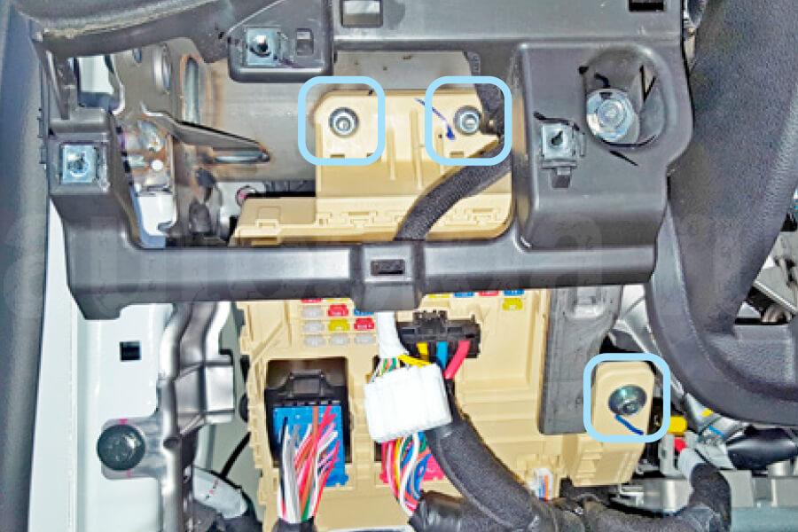 Kia Soul 2019-2023 Крепление монтажного блока Киа Соул 2019-2023 Крепление монтажного блока