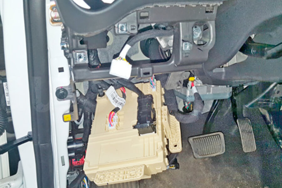 Kia Soul 2019-2023 Блок предохранителей снят Киа Соул 2019-2023 Блок ICU снят