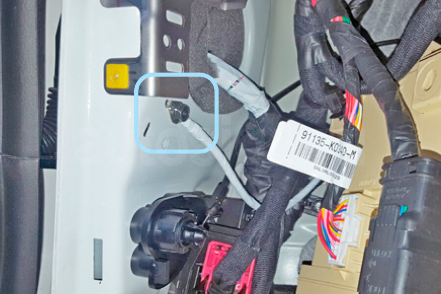 Kia Soul 2019-2023 Масса Киа Соул 2019-2023 Подключение массы