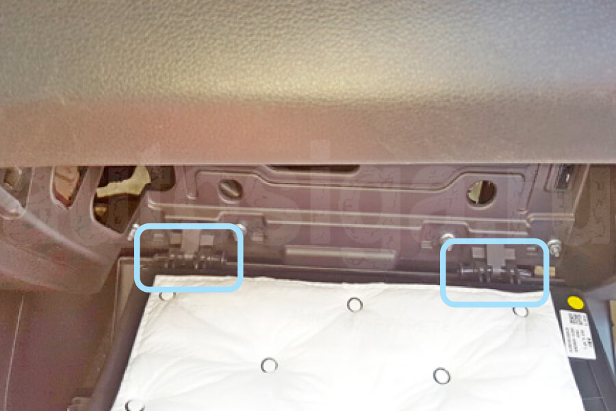 Kia Soul 2019-2023 Бардачок, фиксаторы крепления Киа Соул 2019-2023 Бардачок, фиксаторы крепления