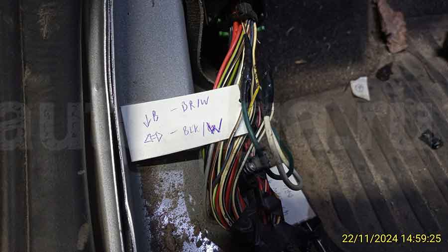 Opel Meriva 2008: подключение к багажнику