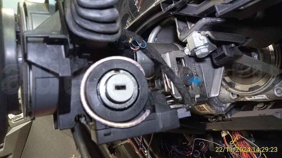 Opel Meriva 2008: обход иммобилайзера