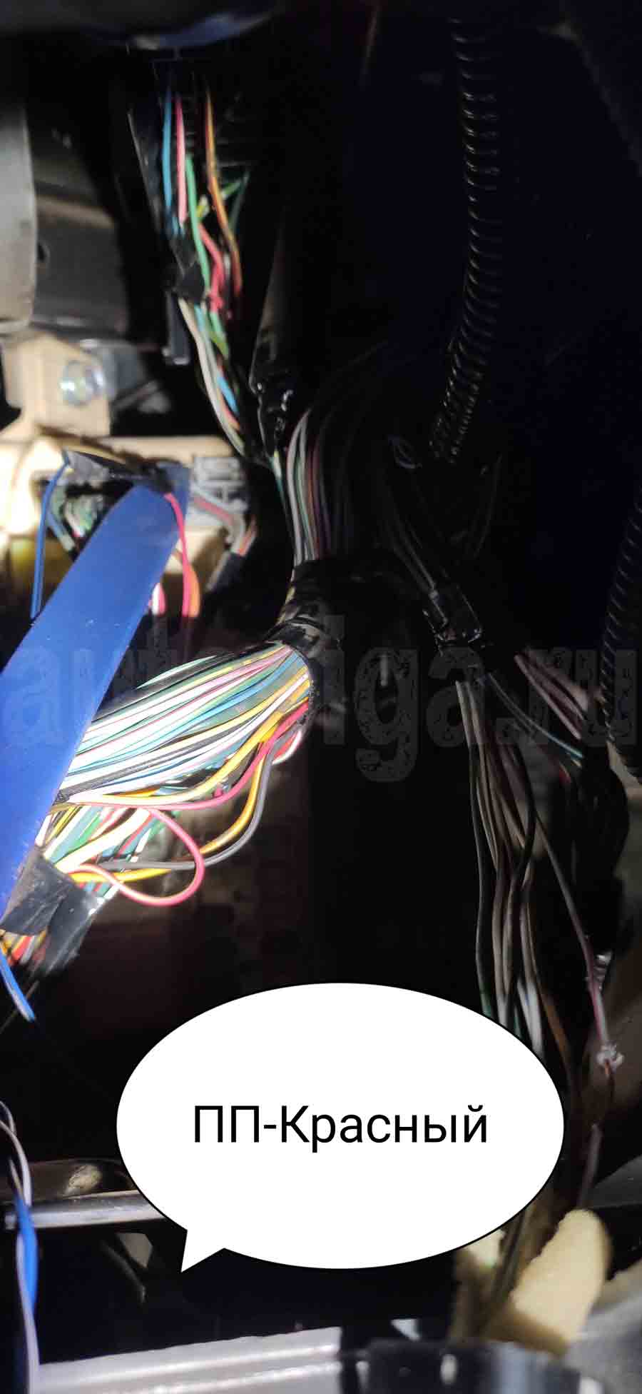 Подключение к переднему правому концевику на Тойота Авенсис Toyota Avensis 2006: концевик двери пассажира