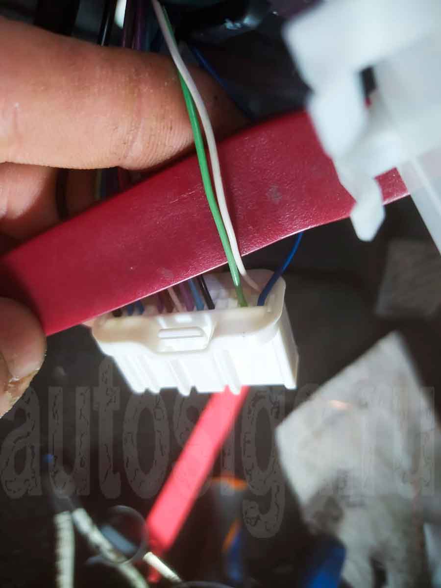 Тойота Ярис Седан 2023: повороты Подключение к поворотам на Toyota Yaris Sedan 2023